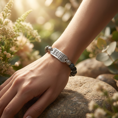 elastische edelsteen armband met Labradoriet kralen en een tussenzetsel beautiful