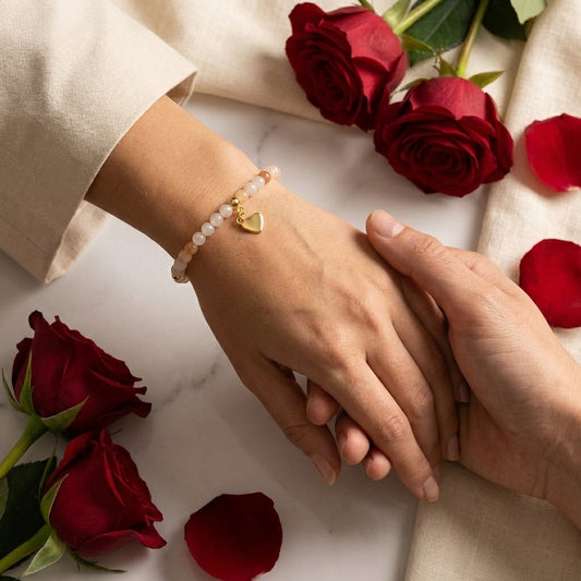 elastische edelsteen armband met aventurijn kralen en hartvormig bedeltje