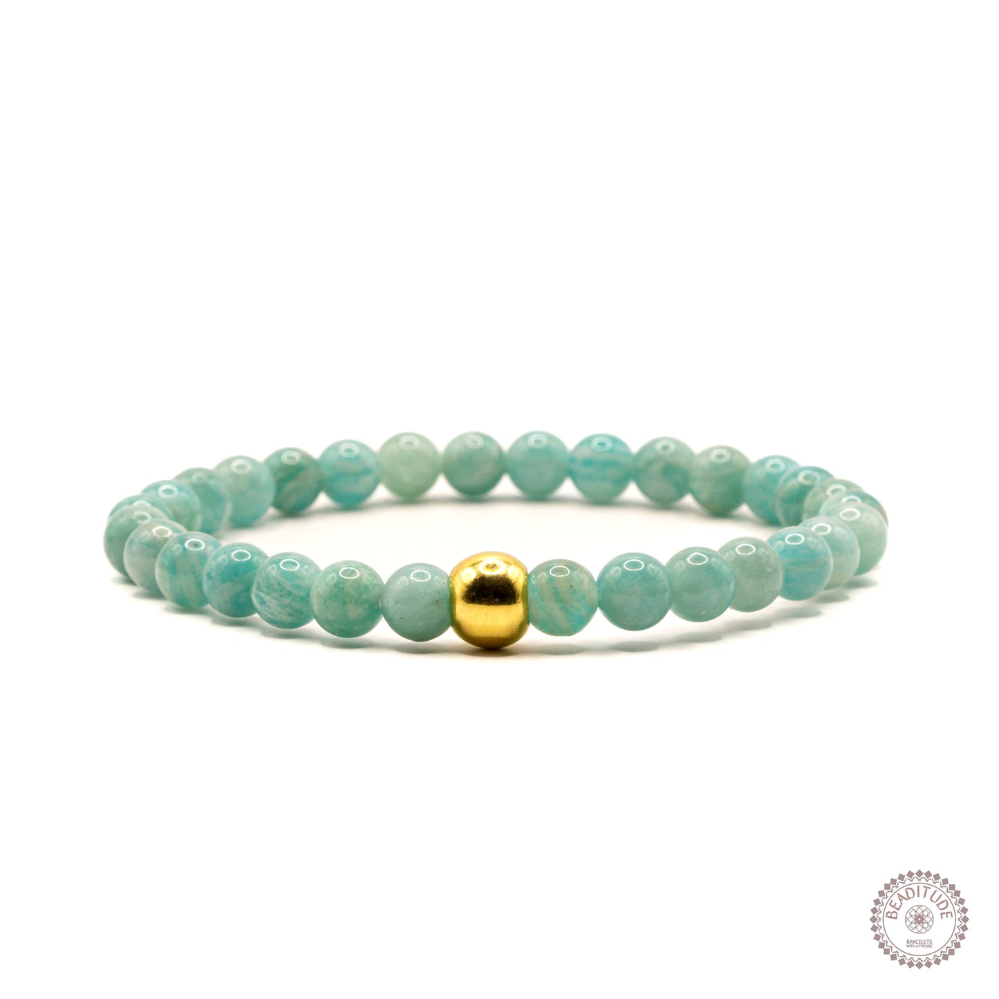elastische edelsteen armband met 6mm blauwe amazoniet edelsteen kraal met 8mm gouden sierkraal.
